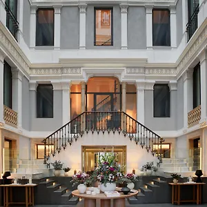 Hotel H10 Urquinaona Plaza